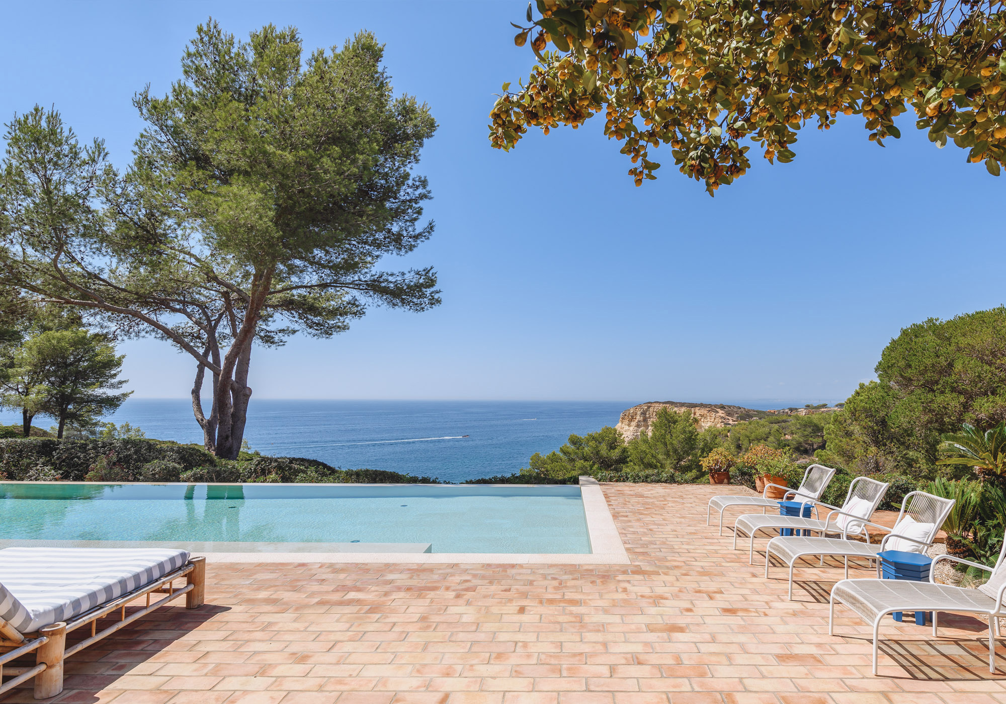 Villa Pool